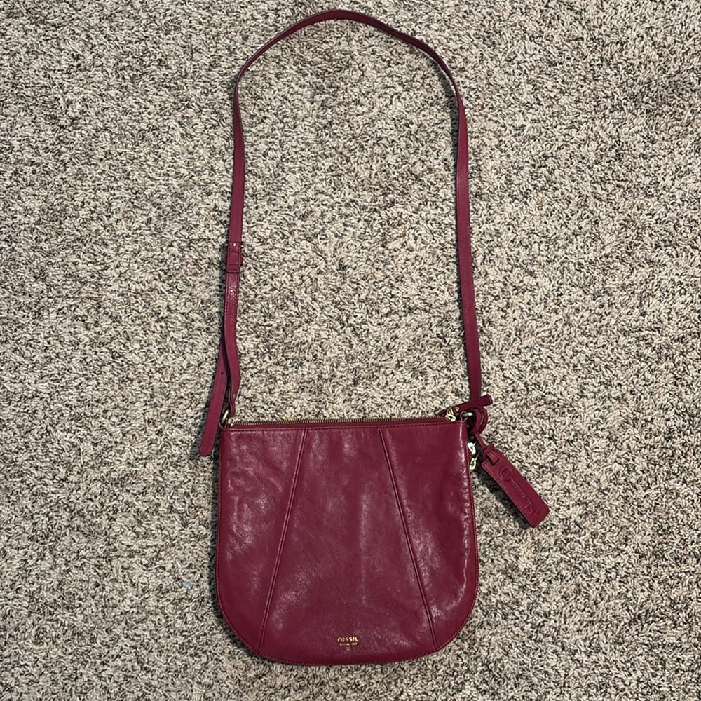 Fossil Women's Burgundy Leather Shoulder Bag